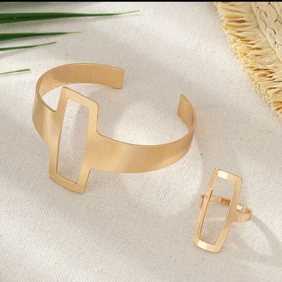 Cuff bracelet and ring set - Picture 5 of 9